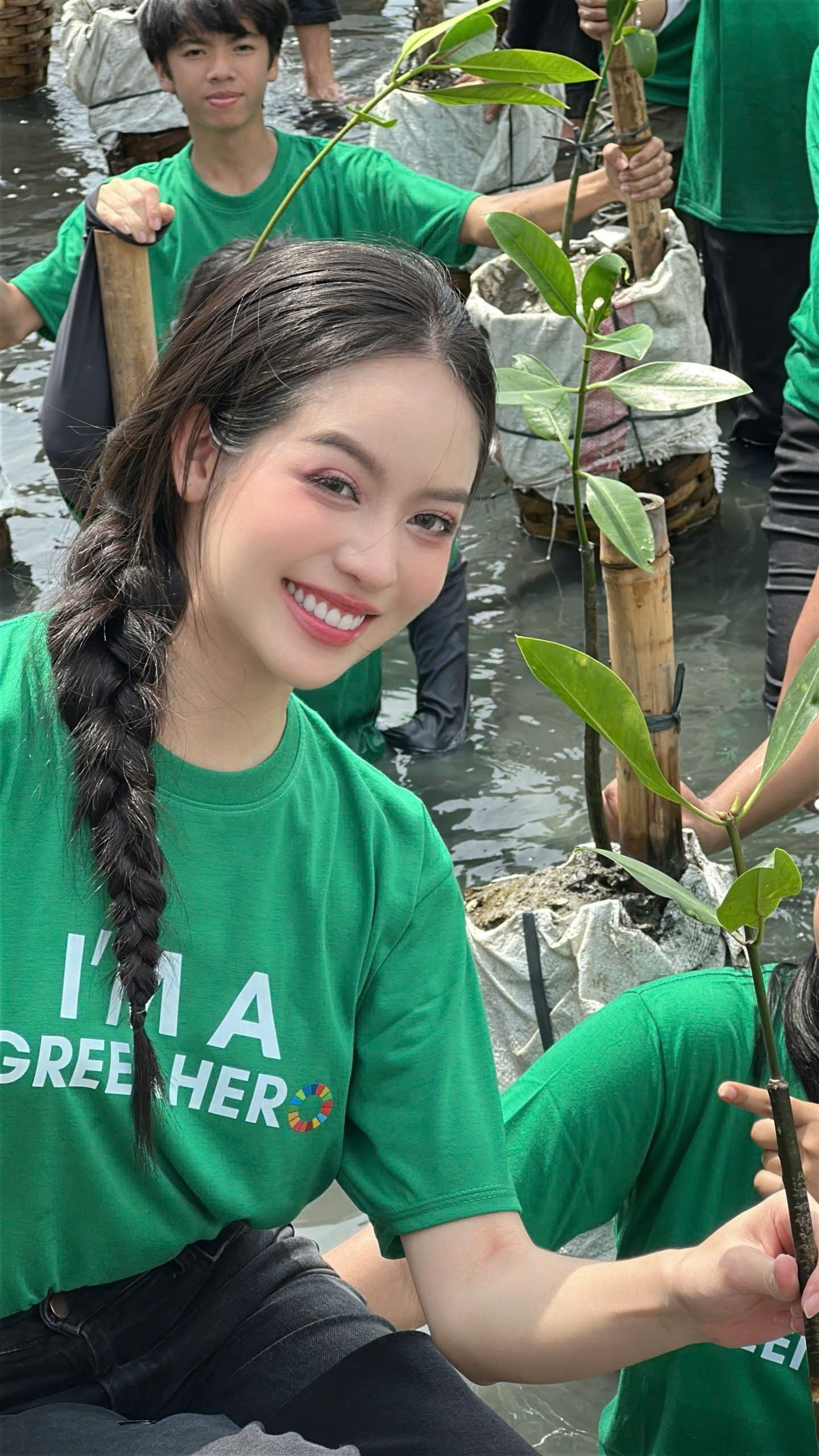 Thanh Thủy thế n&agrave;o sau khi nhập viện ở Indonesia?   - Ảnh 2.