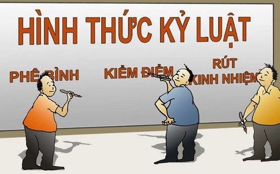 Để kiểm s&aacute;t vi&ecirc;n nhận hối lộ, l&atilde;nh đạo Viện KSND huyện Nhơn Trạch bị y&ecirc;u cầu r&uacute;t kinh nghiệm - Ảnh 1.