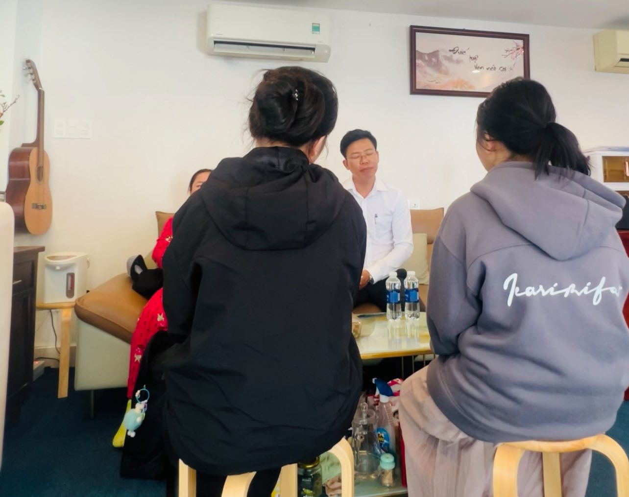 TP HCM: Khởi tố vụ án hai con gái tố cha ruột hiếp dâm- Ảnh 2.