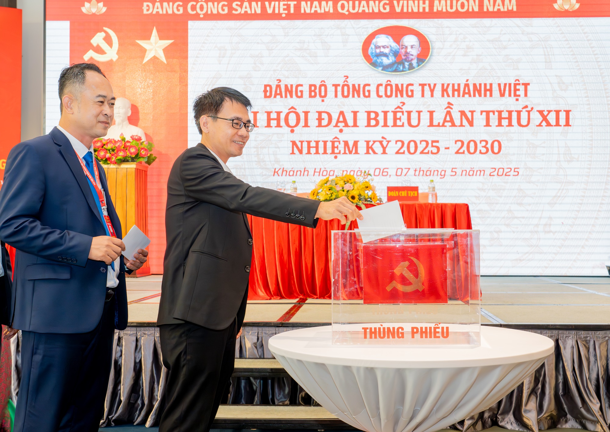 Đảng bộ Tổng c&ocirc;ng ty Kh&aacute;nh Việt đo&agrave;n kết, vững v&agrave;ng vượt qua thử th&aacute;ch- Ảnh 3.