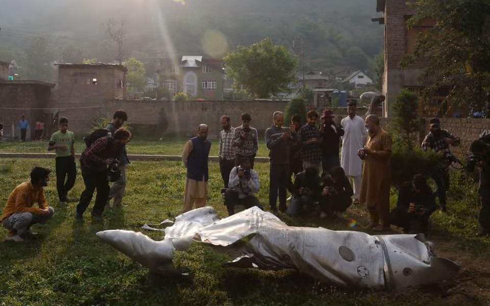 Xung đột Ấn Độ - Pakistan: Số người chết tăng nhanh