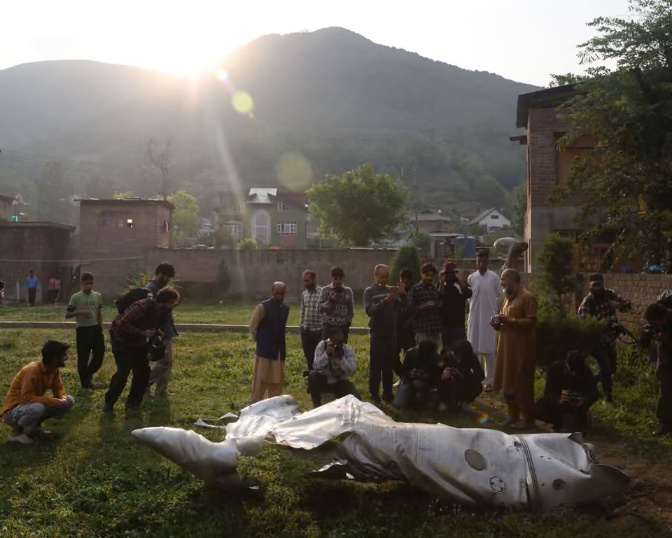 Xung đột Ấn Độ - Pakistan: Số người chết tăng nhanh- Ảnh 1.