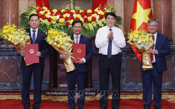 Thủ tướng Phạm Minh Chính bổ nhiệm nhiều nhân sự cấp cao của Bộ Quốc phòng - Ảnh 3.