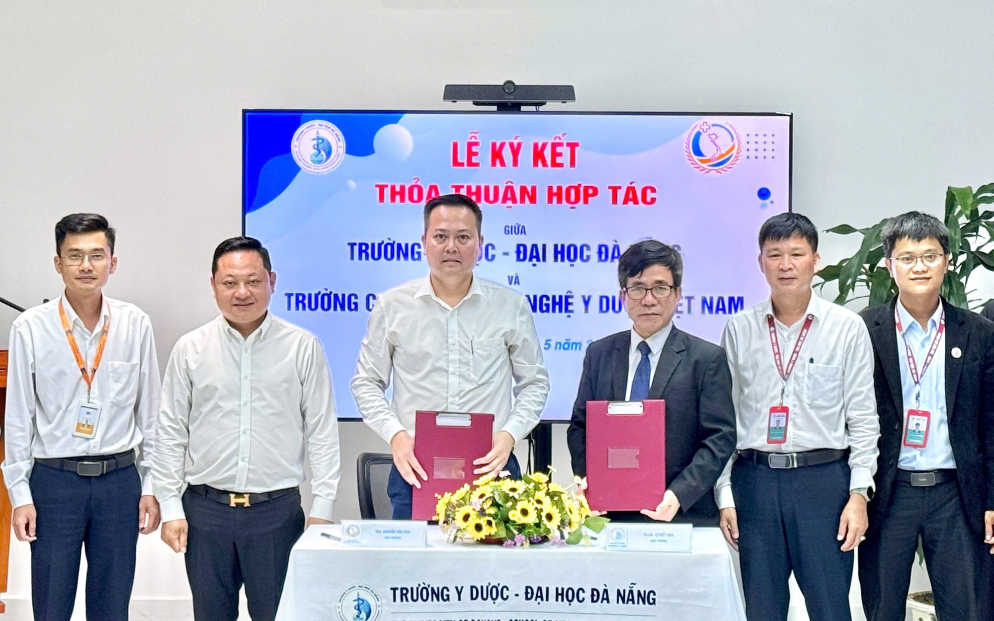 Hai trường y dược lớn ký kết hợp tác đào tạo và phát triển nguồn nhân lực y tế