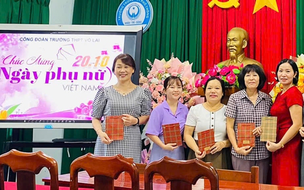 Cuộc thi viết Người thầy kính yêu: Miệt mài giúp học trò chạm tới ước mơ