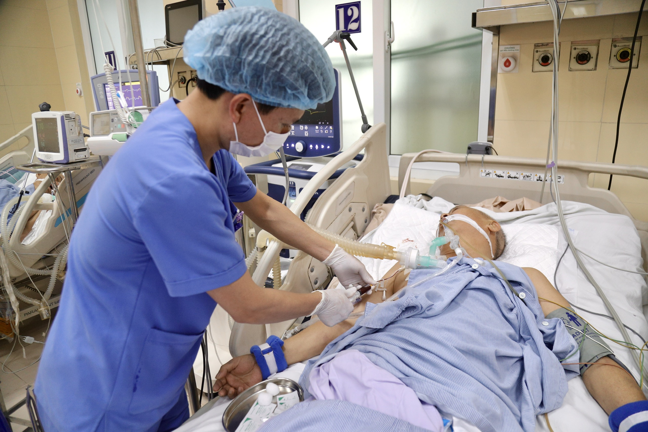 Giảm áp lực, tăng an toàn cho điều dưỡng- Ảnh 1.
