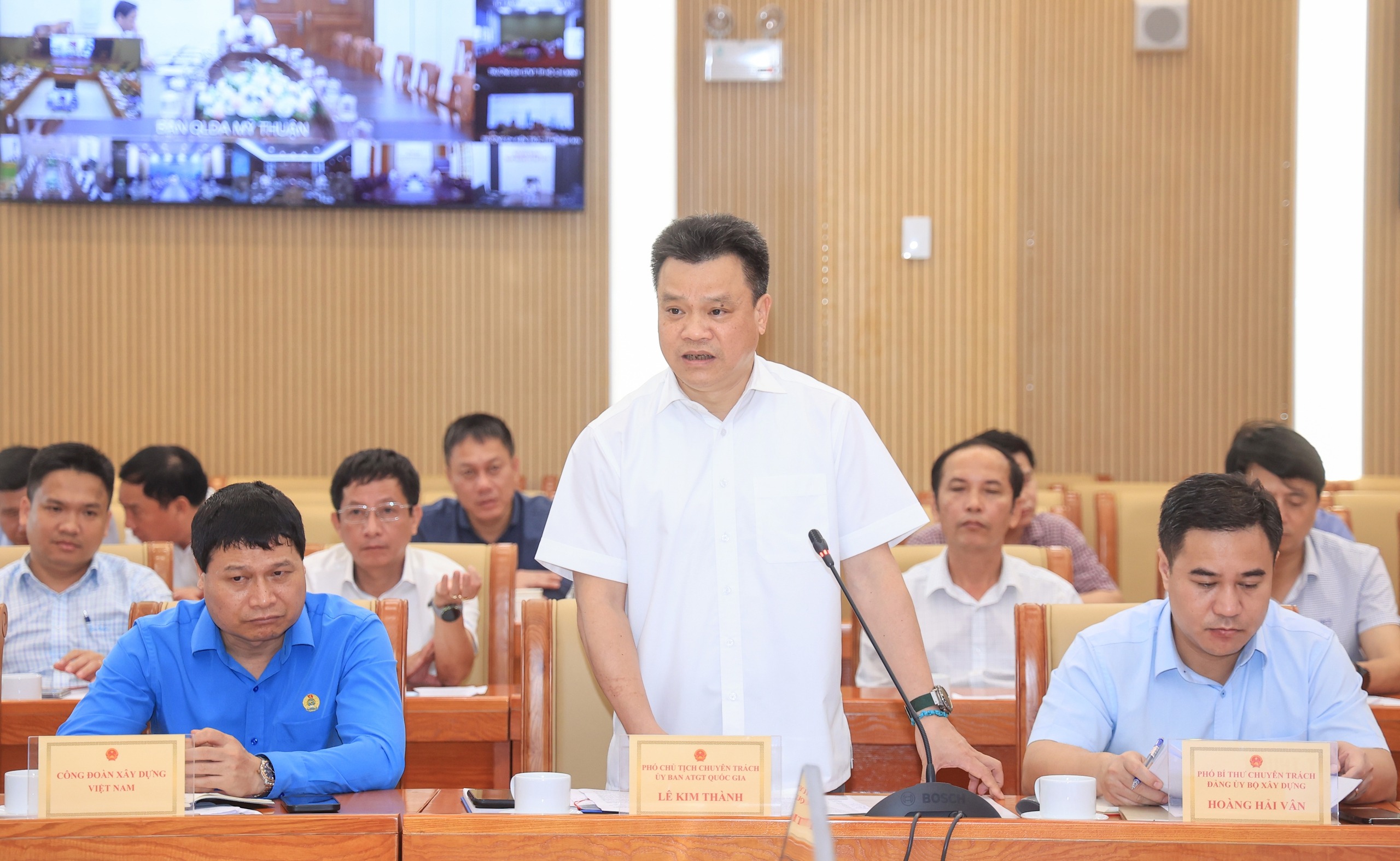 Đề xuất tách làn xe cơ giới và thô sơ trên quốc lộ để giảm tai nạn giao thông- Ảnh 1.