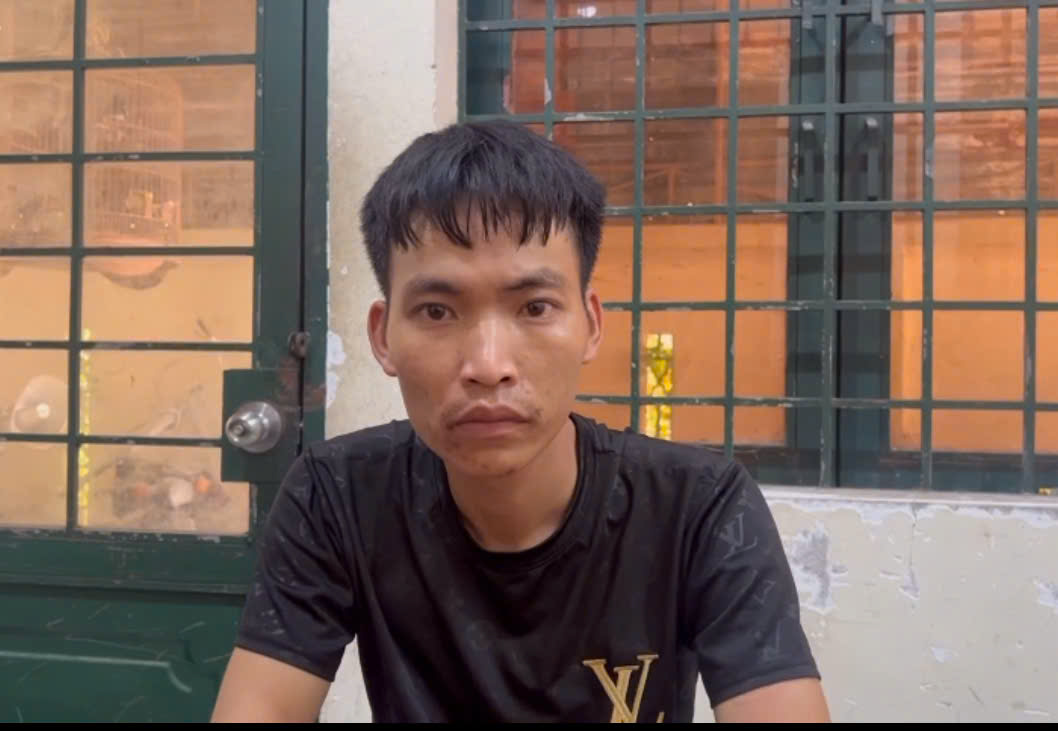 Bắt giữ đối tượng cướp giật v&eacute; số của người phụ nữ tại đoạn đường vắng- Ảnh 2.