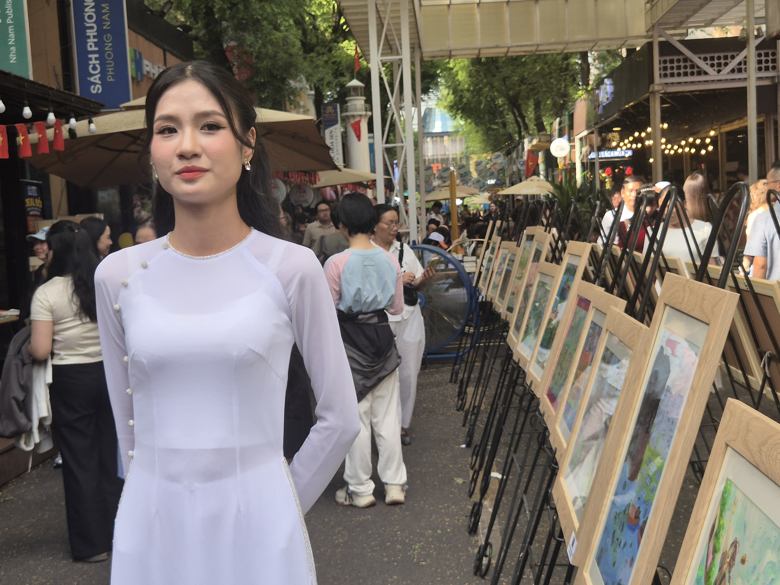 Hoa hậu Nguyễn Thanh Hà trao giải cuộc thi vẽ tranh - Ảnh 8.
