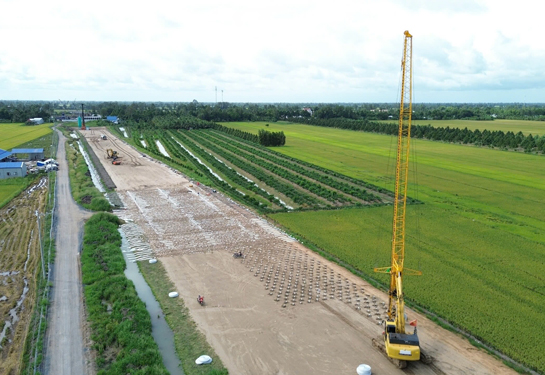 Đẩy nhanh tiến độ giải ng&acirc;n vốn đầu tư c&ocirc;ng - Ảnh 1.