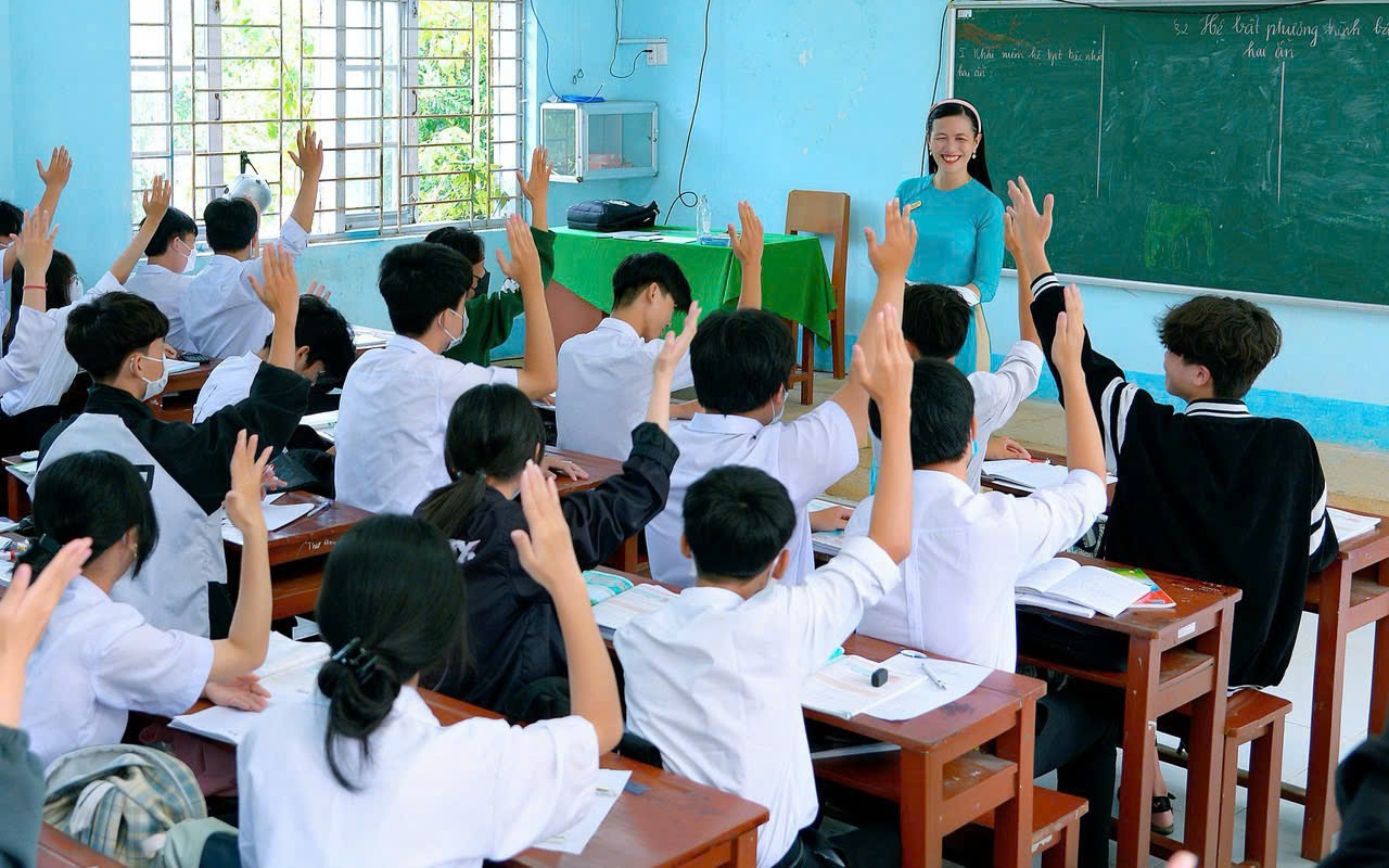 Bài dự thi cuộc thi viết "Người thầy kính yêu": Góp yêu thương, vượt lên nghịch cảnh