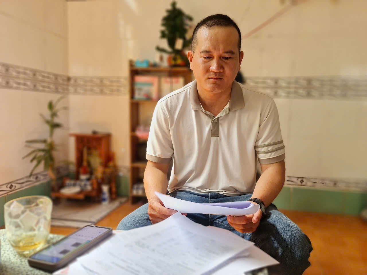 Khởi tố vụ &aacute;n b&eacute; 10 th&aacute;ng tuổi tử vong tại điểm giữ trẻ - Ảnh 1.