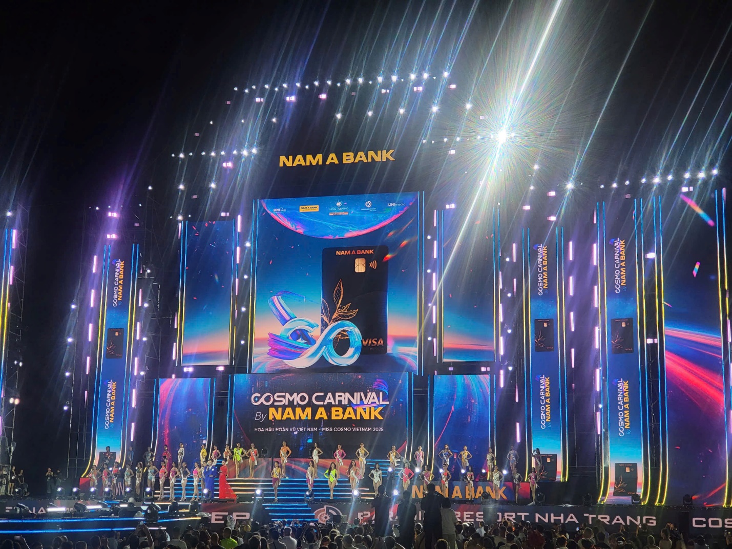 Nam A Bank “say Hi” Nha Trang cùng Lễ hội Văn hóa – Du lịch Biển Nha Trang 2025- Ảnh 3.