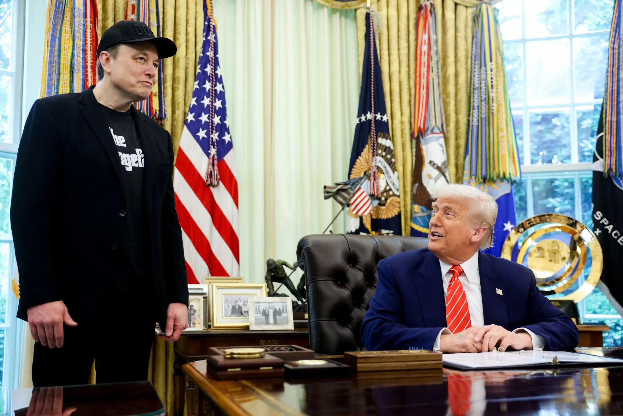 Tỉ phú Elon Musk "hối hận" vì một số bài đăng về Tổng thống Donald Trump- Ảnh 1.