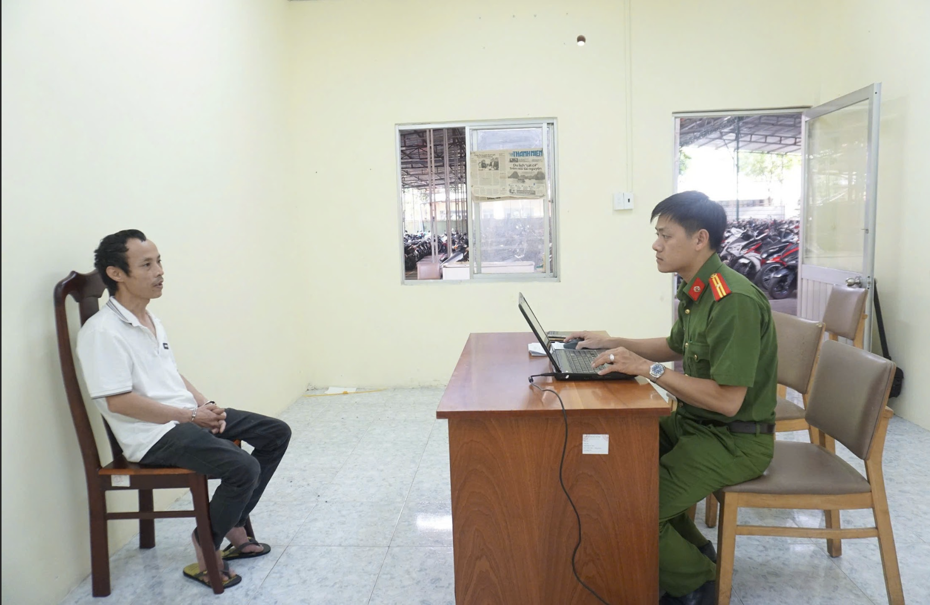 Công an TP HCM bắt 2 đối tượng xúc phạm Trung tướng Lê Hồng Nam- Ảnh 2.