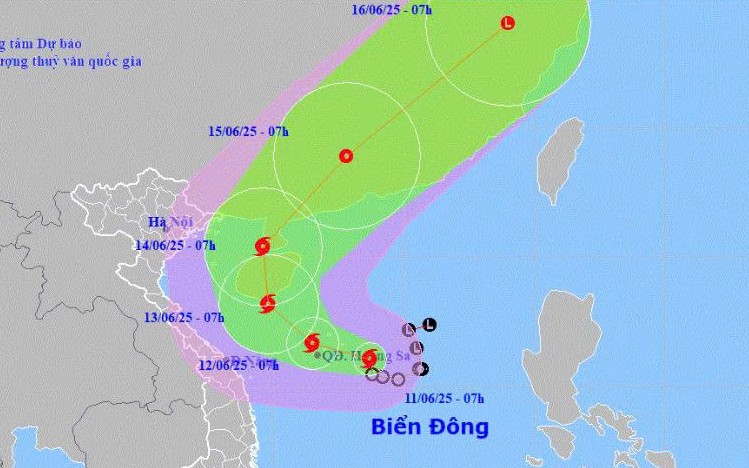 Bão số 1 mạnh cấp 8, giật cấp 10 trên Biển Đông, có thể mạnh thêm