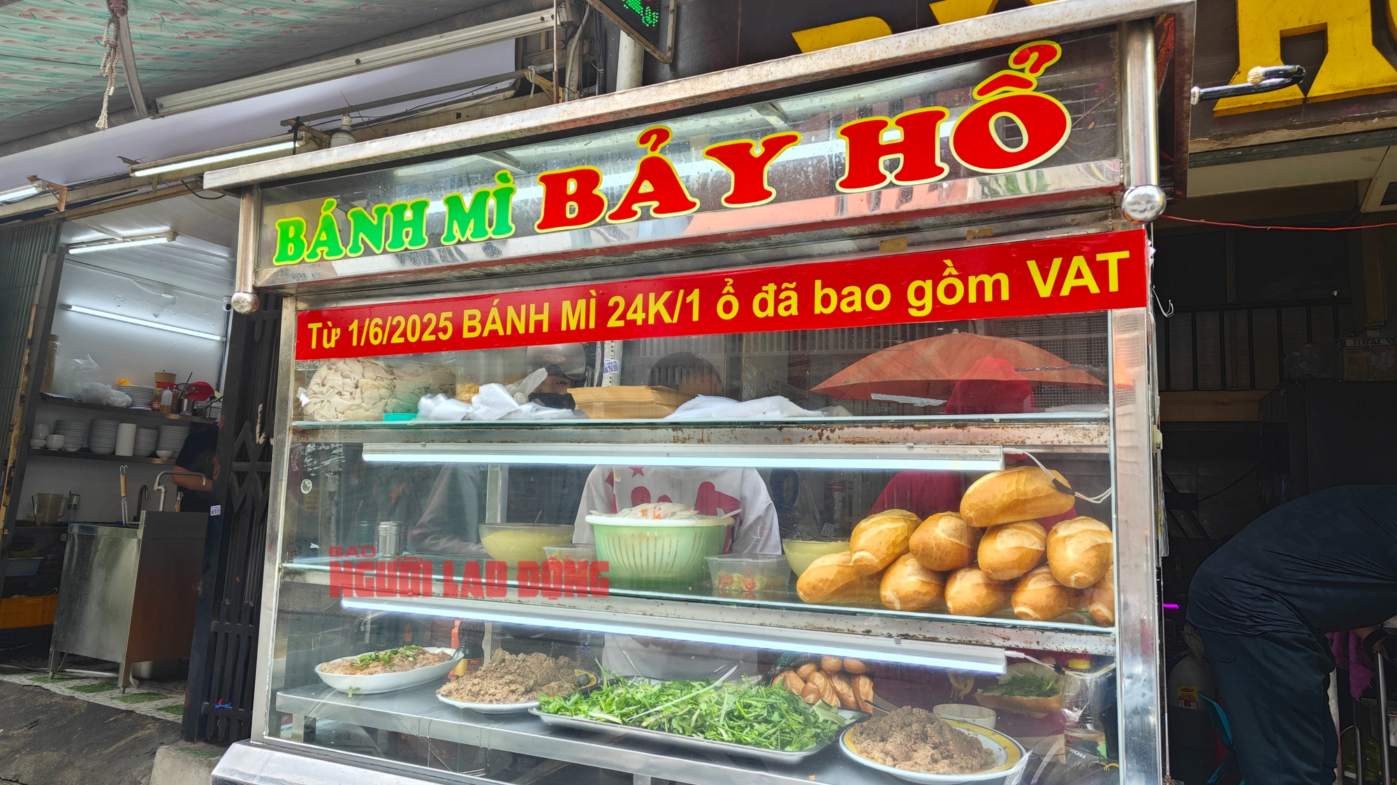 Ổ b&aacute;nh m&igrave;, t&ocirc; phở rục rịch tăng gi&aacute; 2.000 &ndash; 5.000 đồng - Ảnh 1.