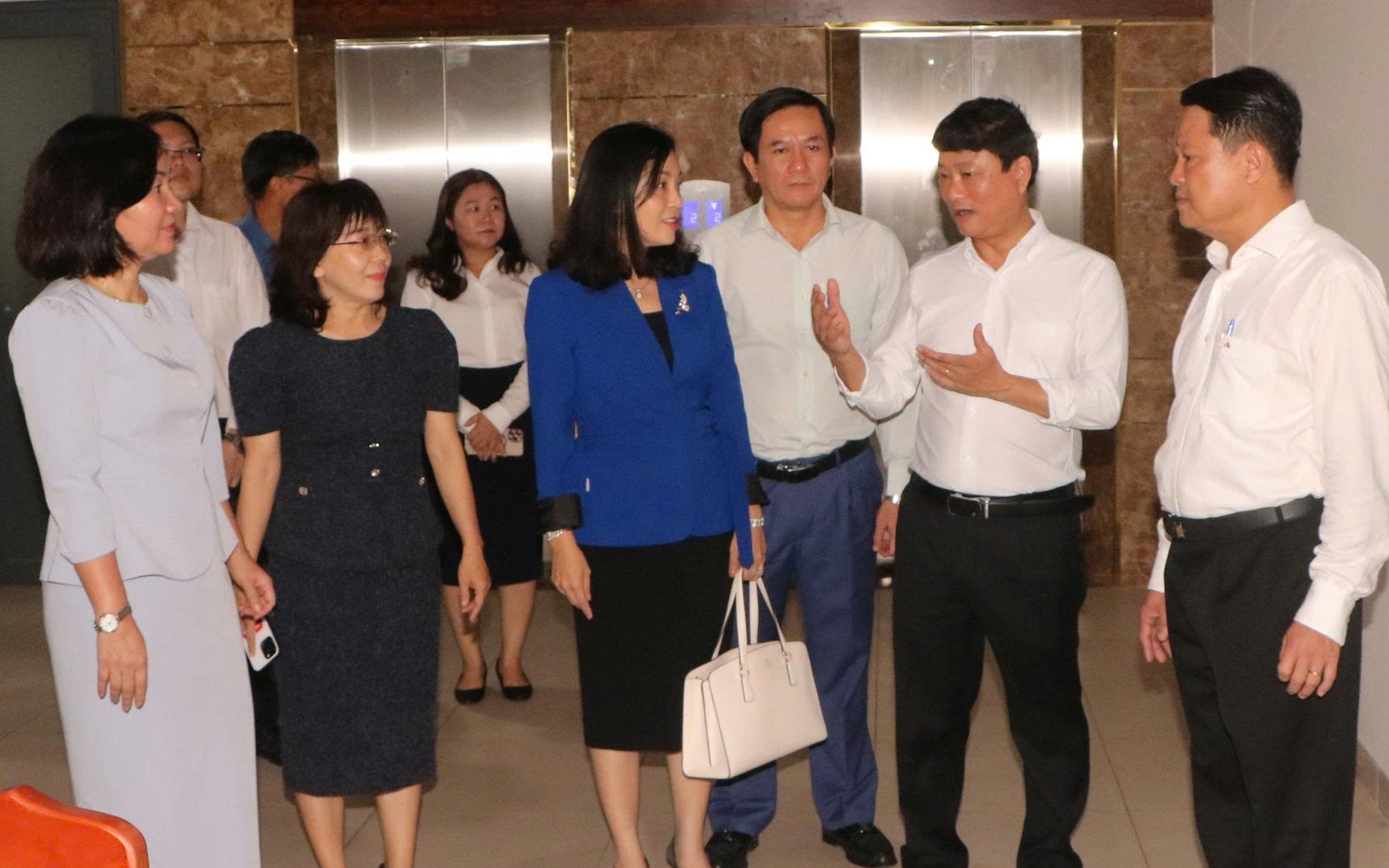 Chủ tịch UBND tỉnh Bình Dương ký công văn hỏa tốc về việc giải quyết hồ sơ sau sáp nhập