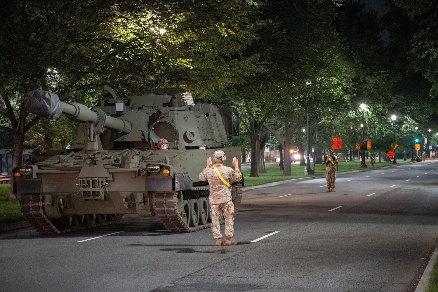 Mỹ sắp diễu binh lớn, vũ kh&iacute;, binh sĩ đổ về thủ đ&ocirc; Washington- Ảnh 5.
