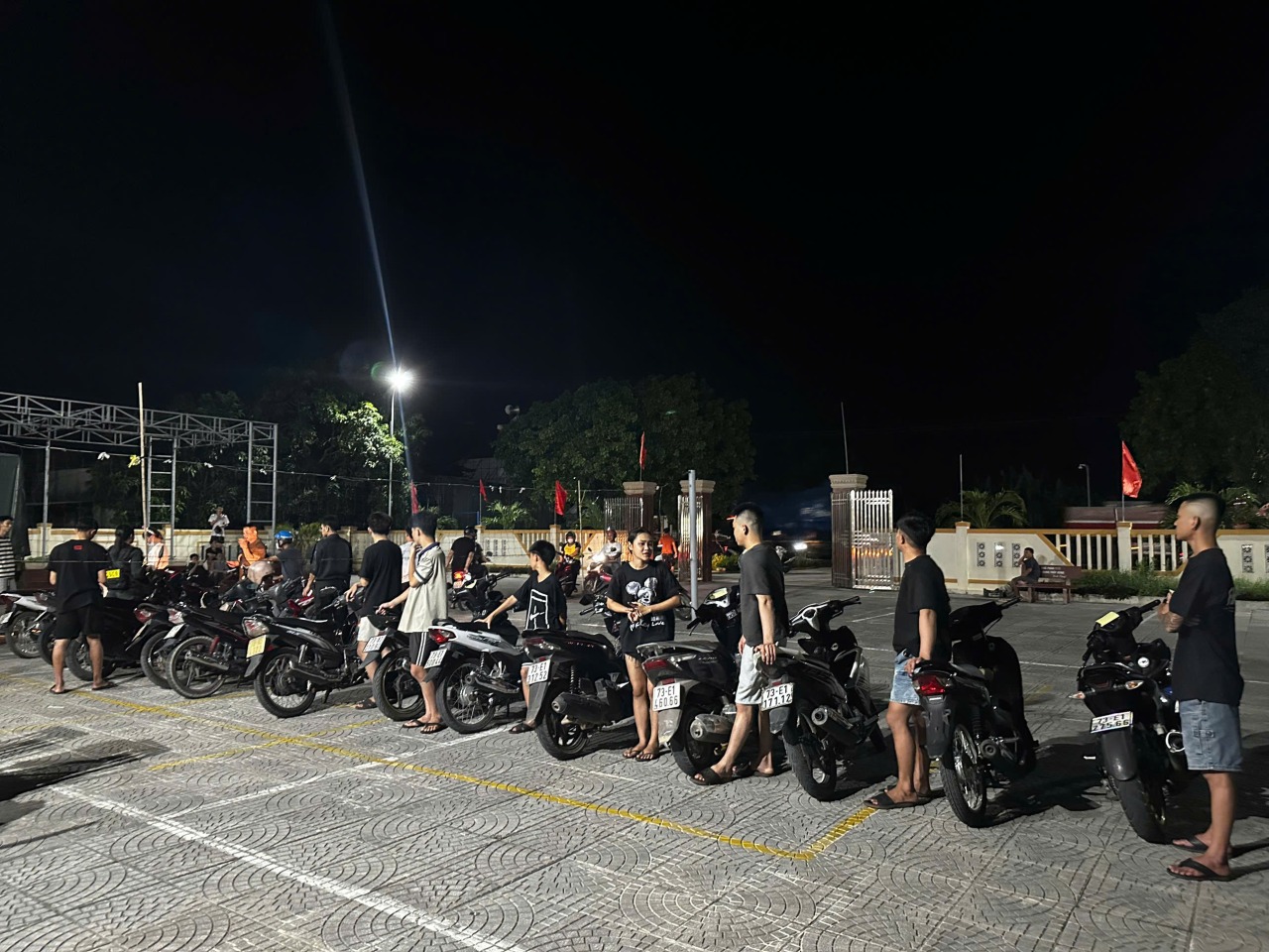 Quảng B&igrave;nh: Một "điểm n&oacute;ng" giao th&ocirc;ng bị xử phạt hơn 380 triệu chỉ sau 12 ng&agrave;y tuần tra- Ảnh 1.