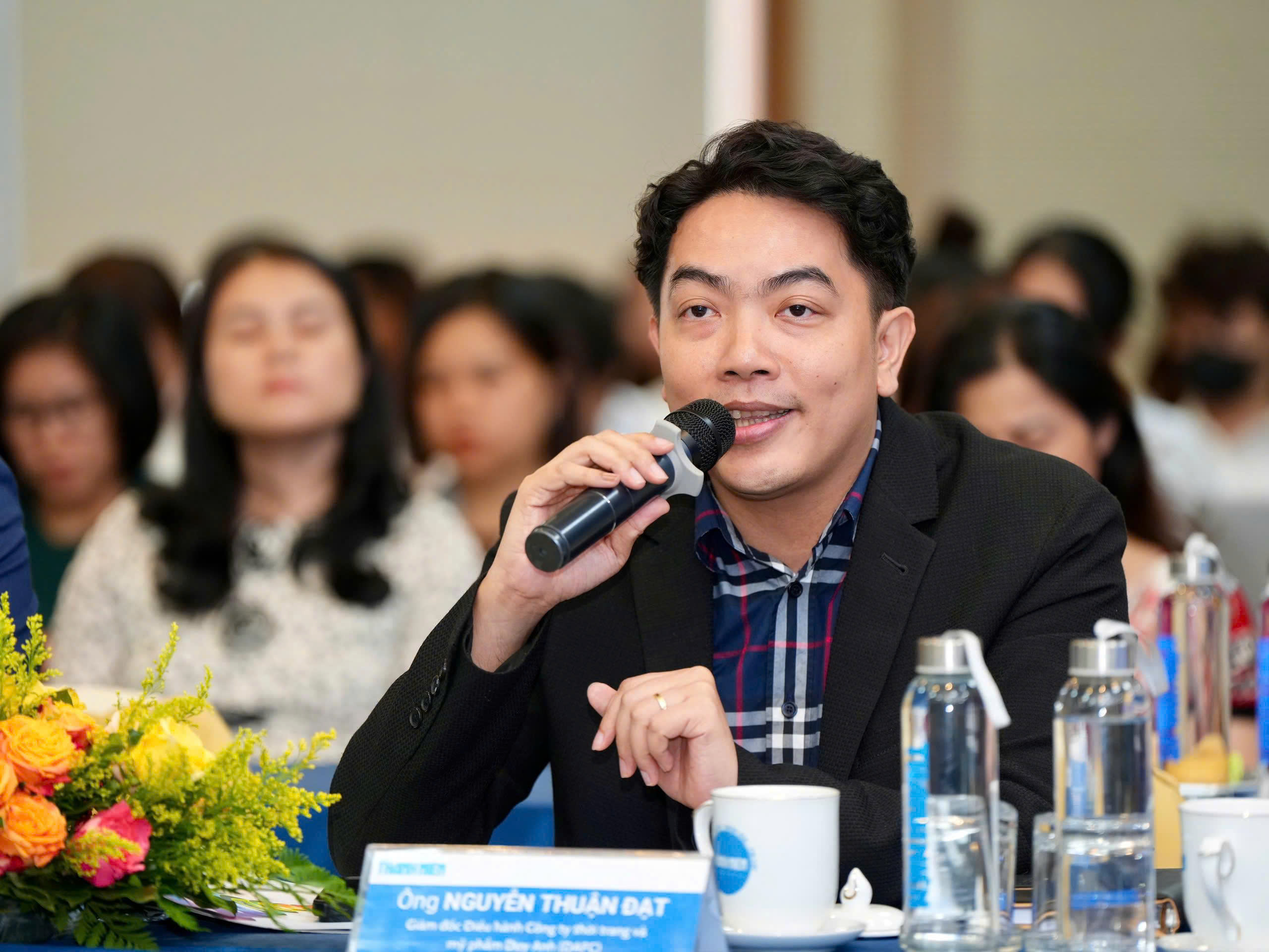 Thị trường tr&agrave;n ngập h&agrave;ng giả: Nếu l&agrave;m gắt, h&agrave;ng h&oacute;a tr&ecirc;n s&agrave;n thương mại điện tử chỉ c&ograve;n 2%- Ảnh 1.