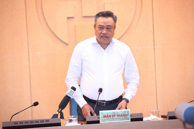 Hà Nội: Hàng trăm cán bộ chưa bố trí được công việc, nhiều cán bộ nhận tiền tỉ sau xin nghỉ hưu- Ảnh 1.
