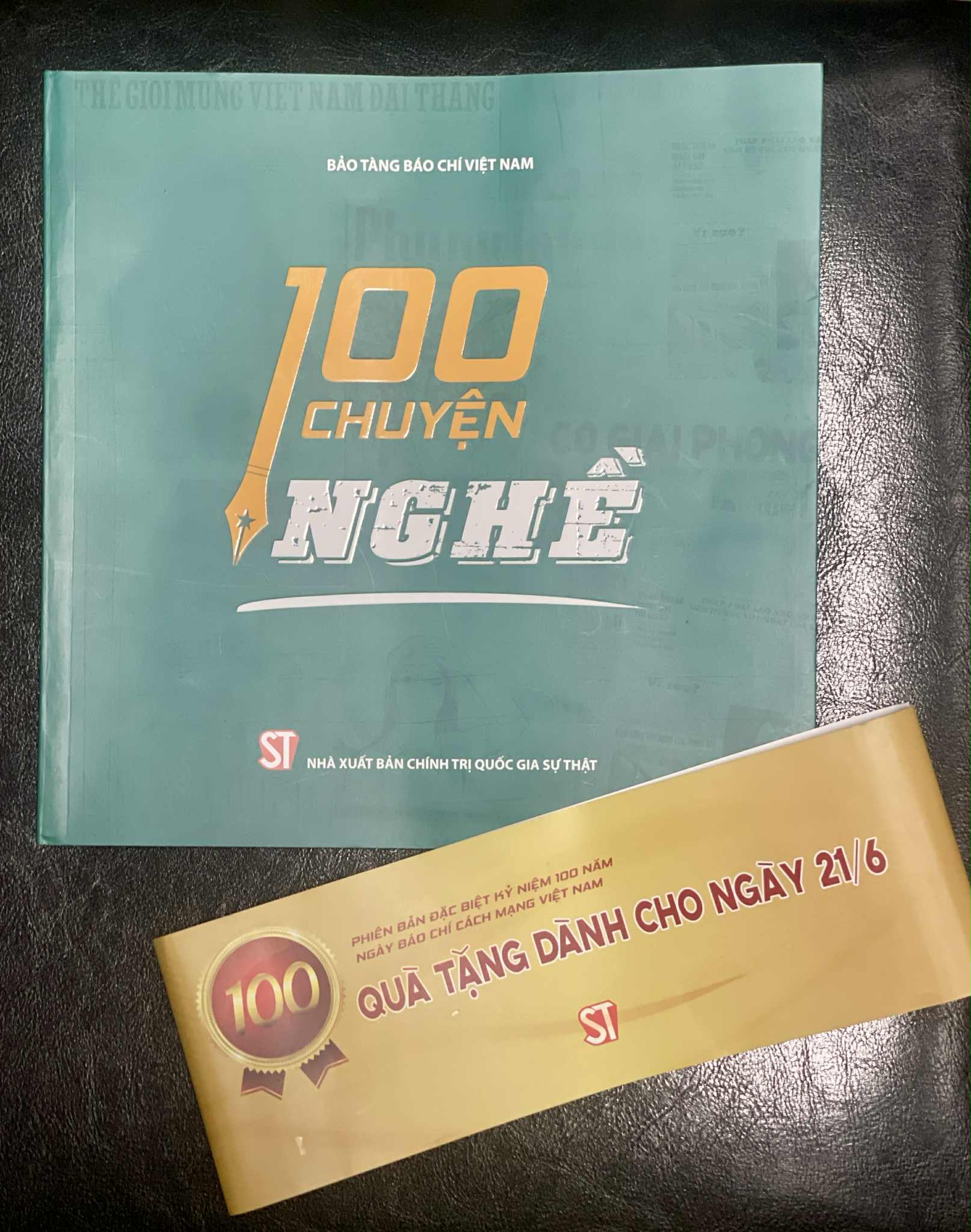 100 câu chuyện nghề của người làm báo- Ảnh 1.