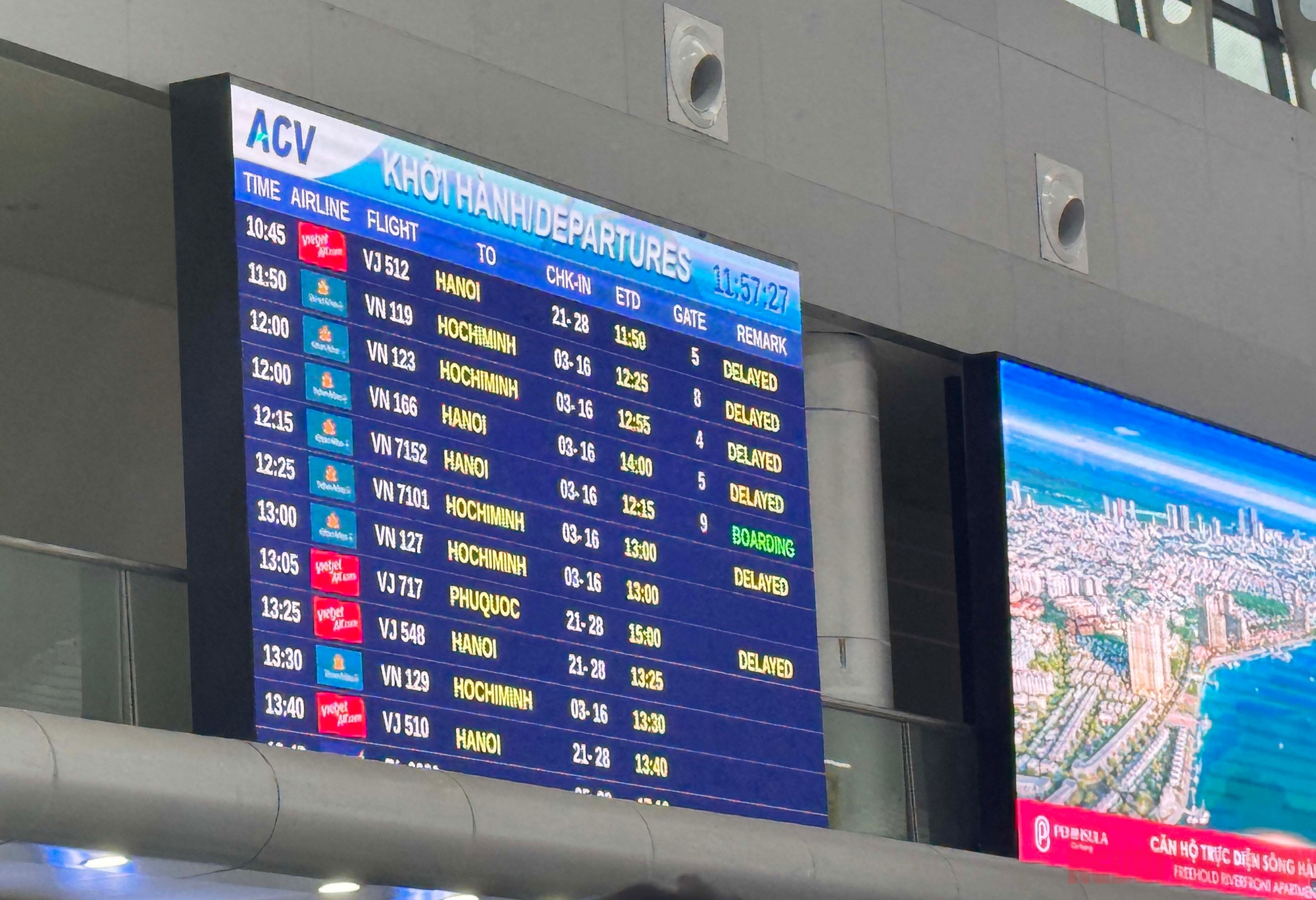 Nhiều chuyến bay bị ảnh hưởng do thời tiết xấu tại s&acirc;n bay Đ&agrave; Nẵng- Ảnh 3.