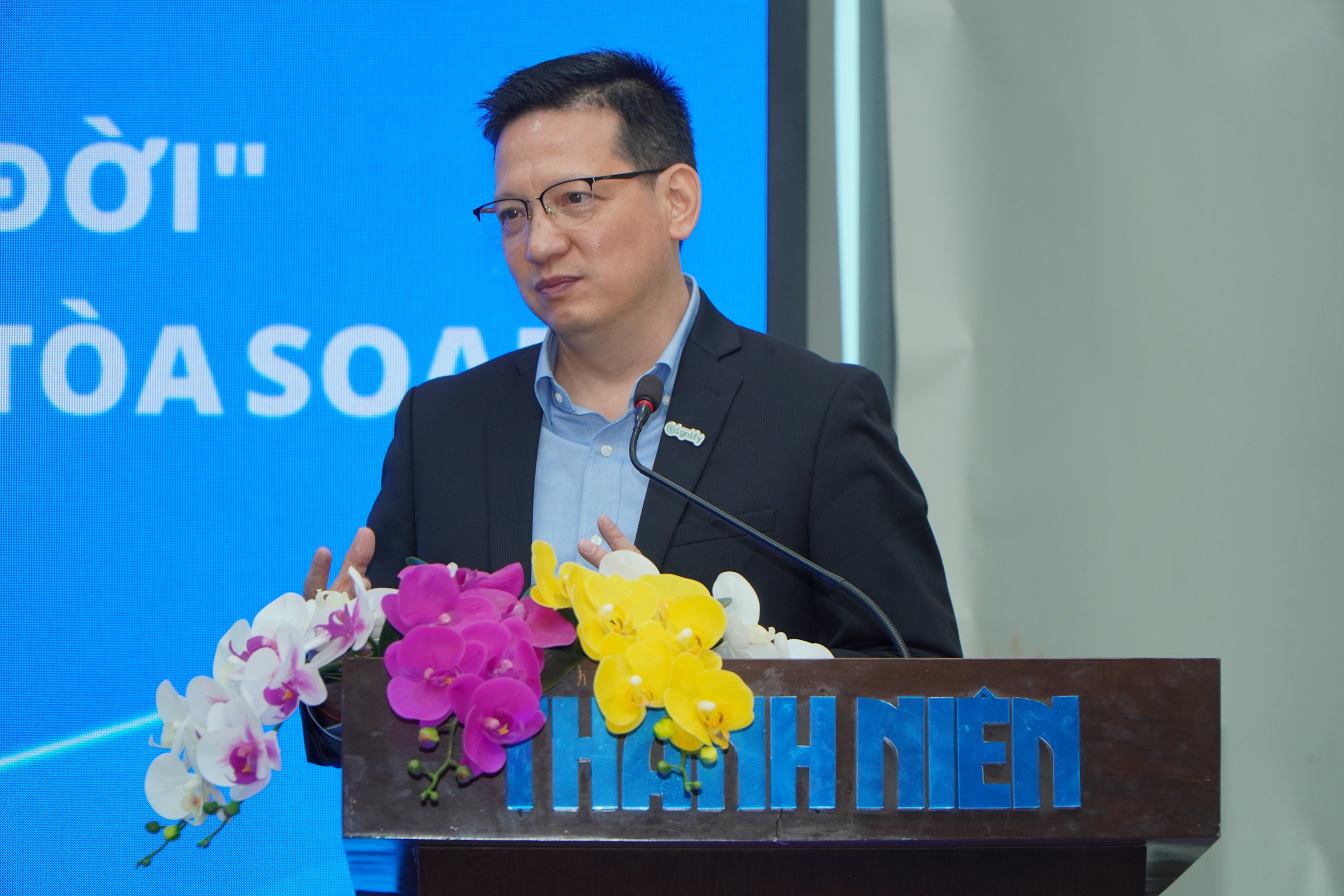 B&aacute;o Thanh Ni&ecirc;n k&yacute; kết hợp t&aacute;c với Signify Việt Nam đồng h&agrave;nh chương tr&igrave;nh&ldquo;C&ugrave;ng con đi tiếp cuộc đời"- Ảnh 4.