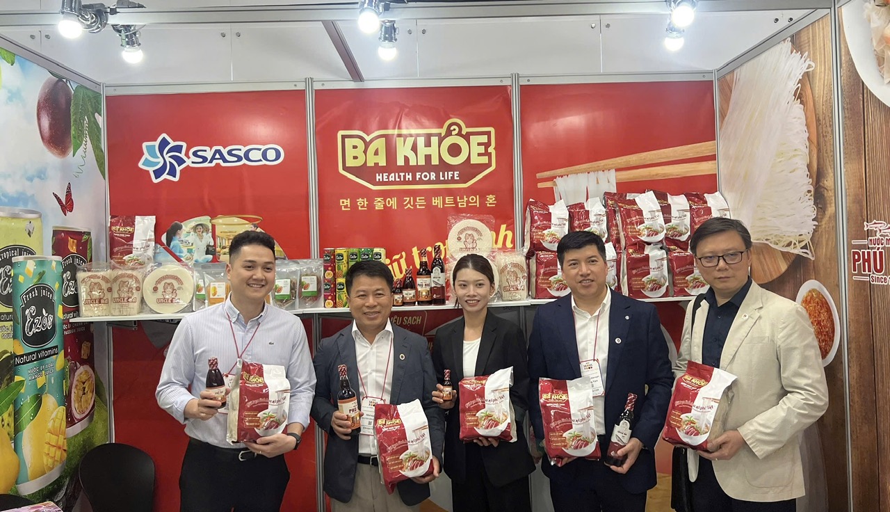 Nước mắm, b&aacute;nh phở Việt lan tỏa hương vị tại Seoul - Ảnh 3.