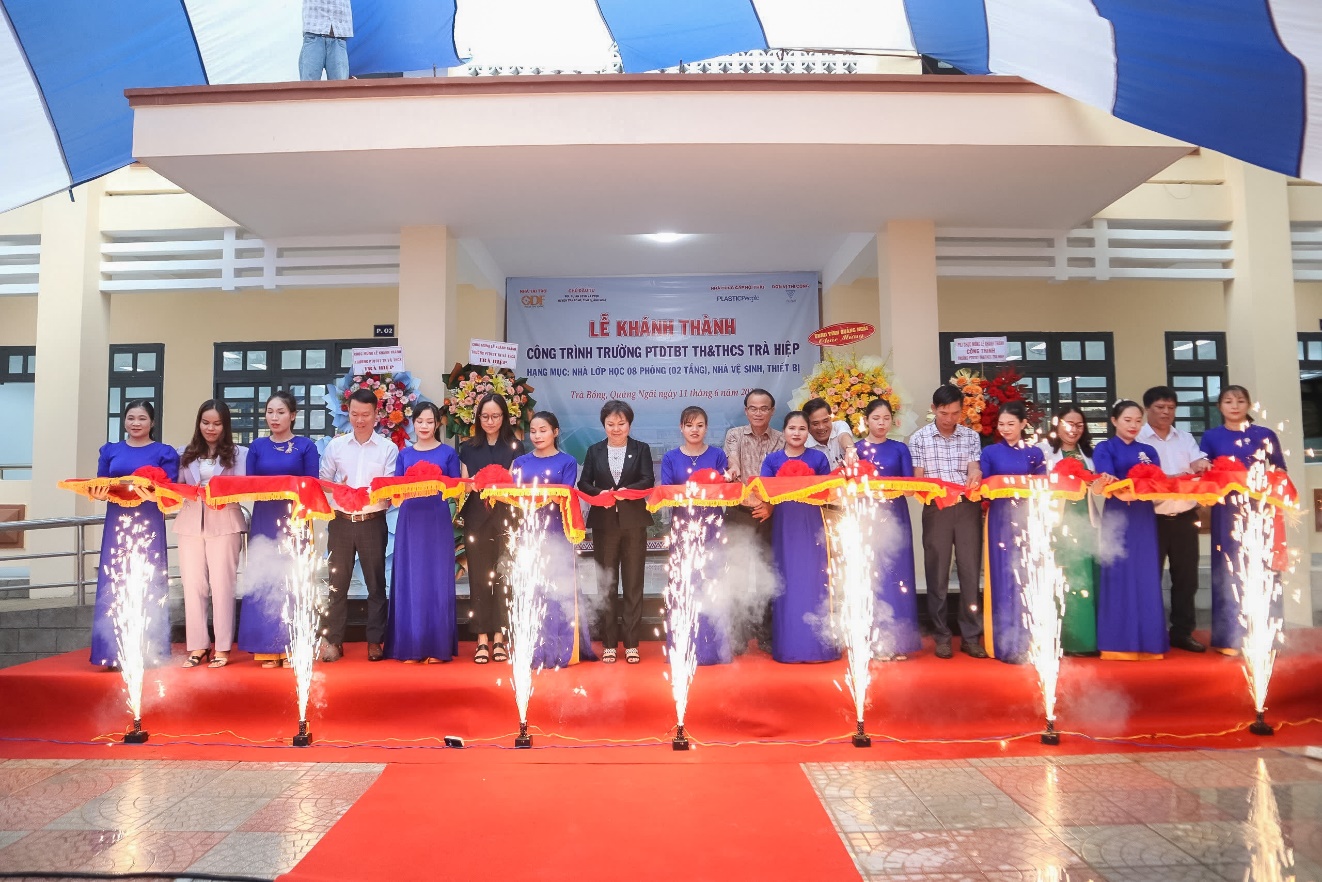 Quỹ Niềm Tin Vàng: Xây trường học, dựng tương lai cho trẻ vùng cao Quảng Ngãi- Ảnh 2.