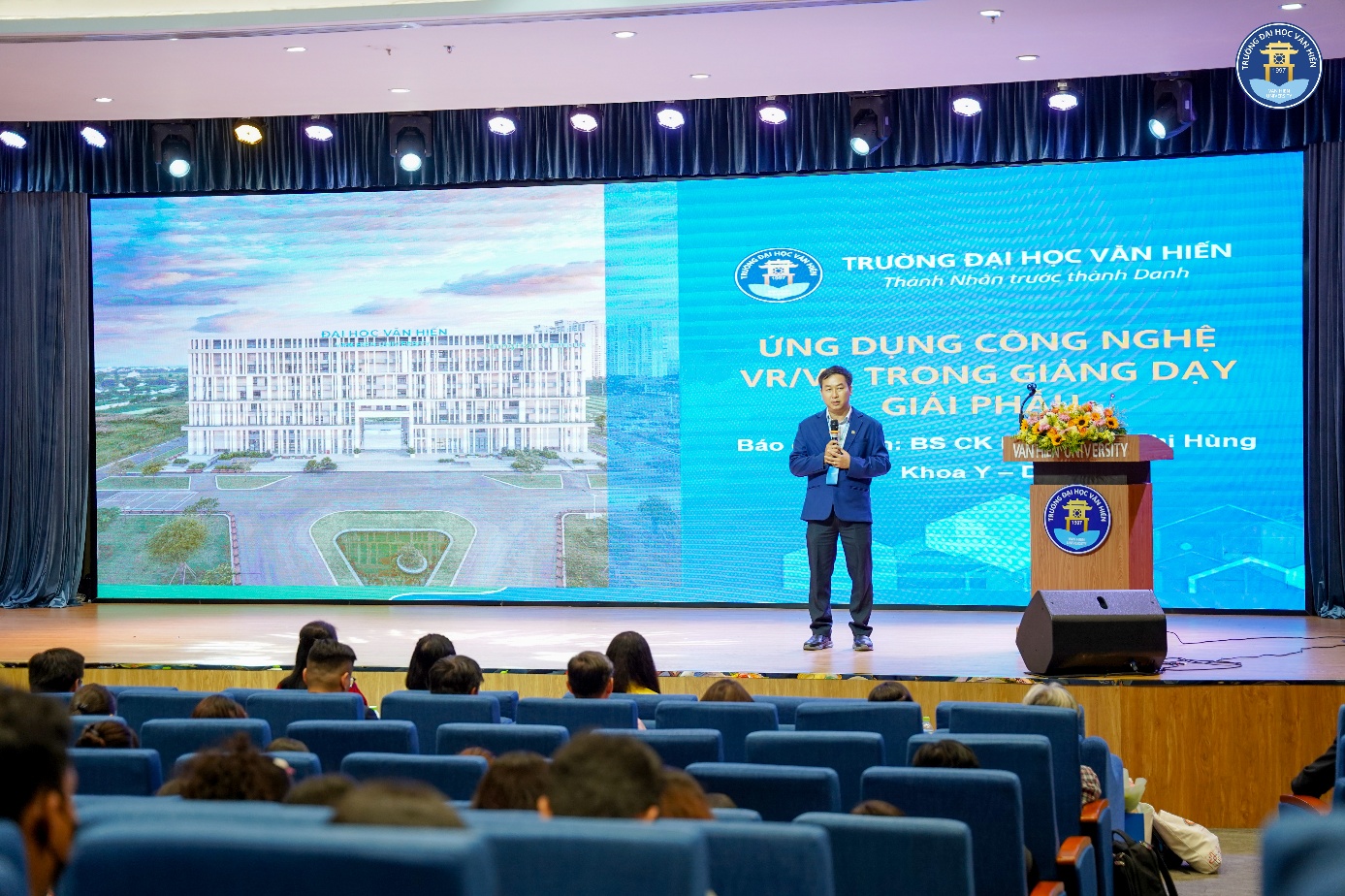 Trường ĐH Văn Hiến đẩy mạnh chuyển đổi số trong gi&aacute;o dục y tế v&agrave; đ&agrave;o tạo nh&acirc;n lực chất lượng cao- Ảnh 4.