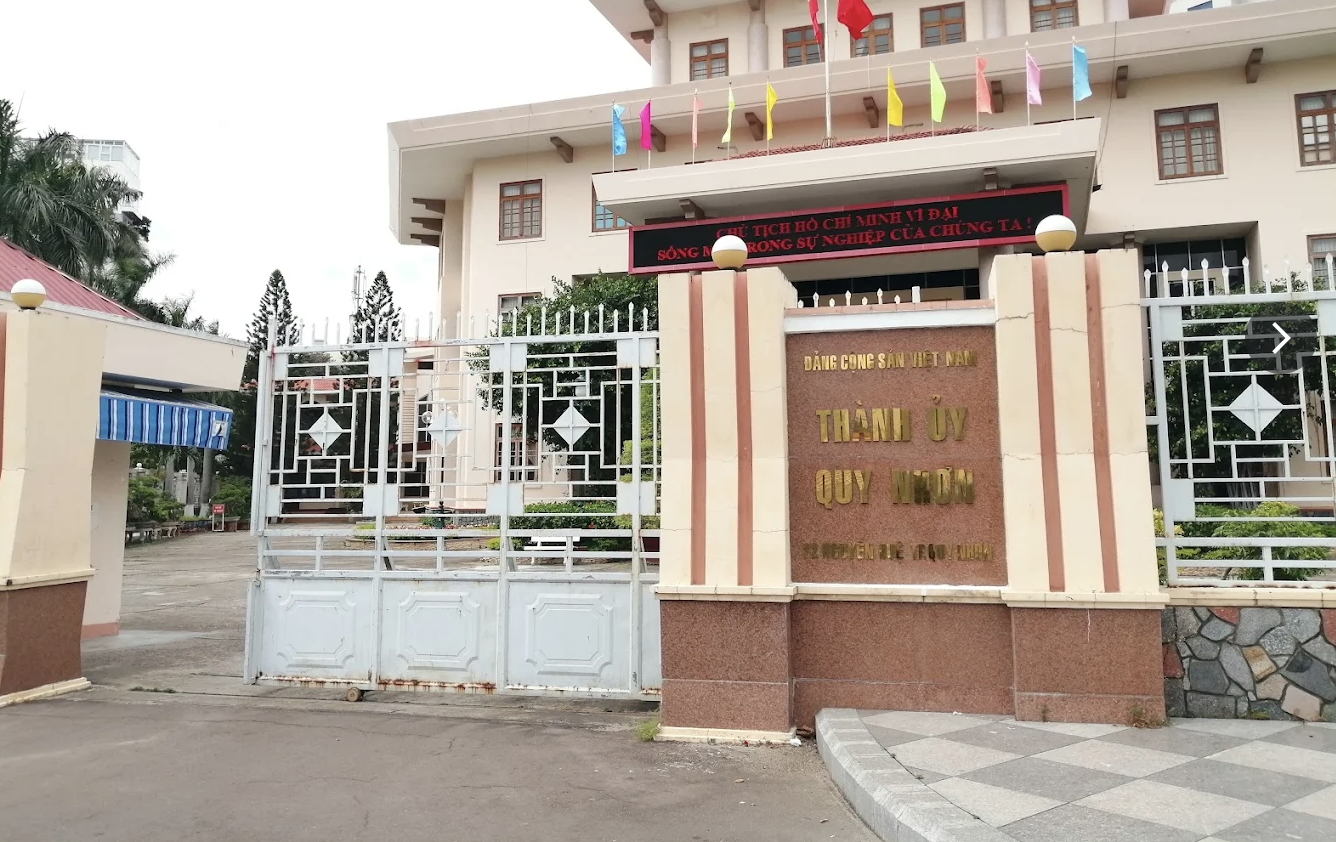 Bình Định công bố địa điểm trụ sở làm việc của 58 xã, phường mới - Ảnh 1.