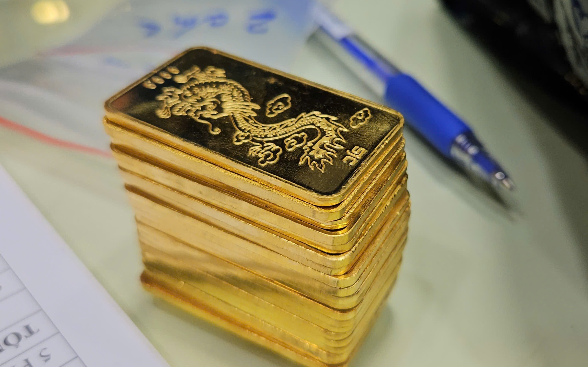 Sáng 12-6, giá vàng miếng SJC “nhảy vọt” lên gần 120 triệu đồng/lượng