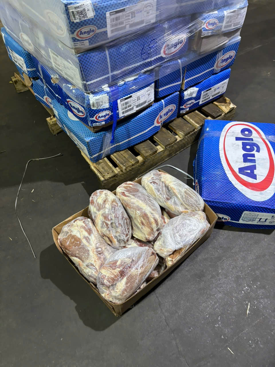 B&ecirc;n trong kho lạnh ở TP HCM chứa hơn 70 tấn nội tạng, thịt kh&ocirc;ng r&otilde; nguồn gốc- Ảnh 15.