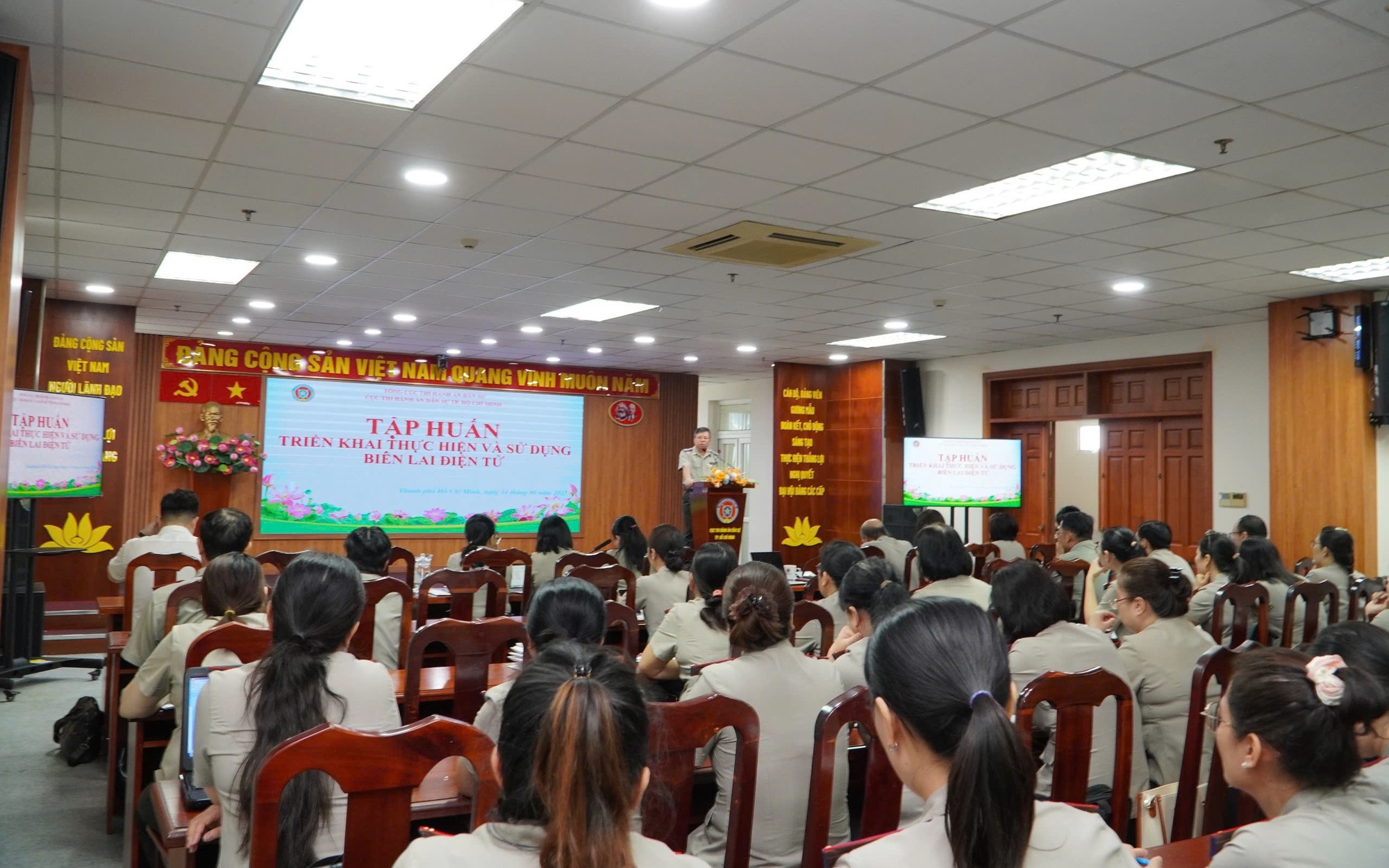 TP HCM không dùng biên lai giấy trong thu, chi thi hành án từ 23-6