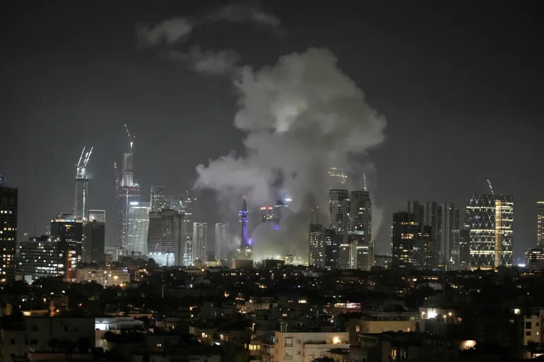 Iran đưa căn cứ quân sự Mỹ và phương Tây ở Trung Đông vào "tầm ngắm" - Ảnh 1.
