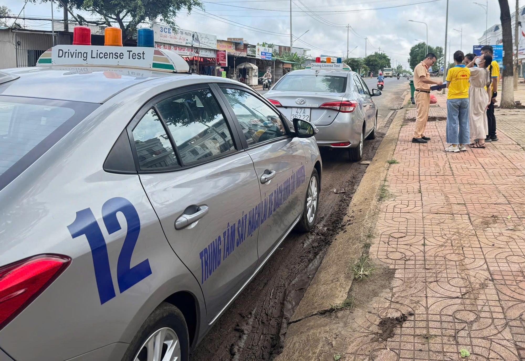 Đắk Lắk: 21.000 học viên chờ sát hạch lái xe- Ảnh 1.