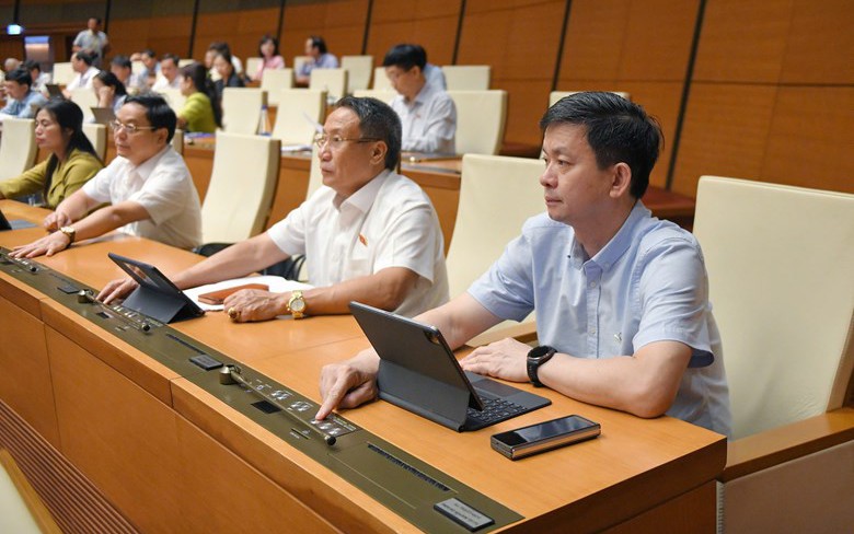 Quốc hội "chốt" giảm thuế cho báo chí