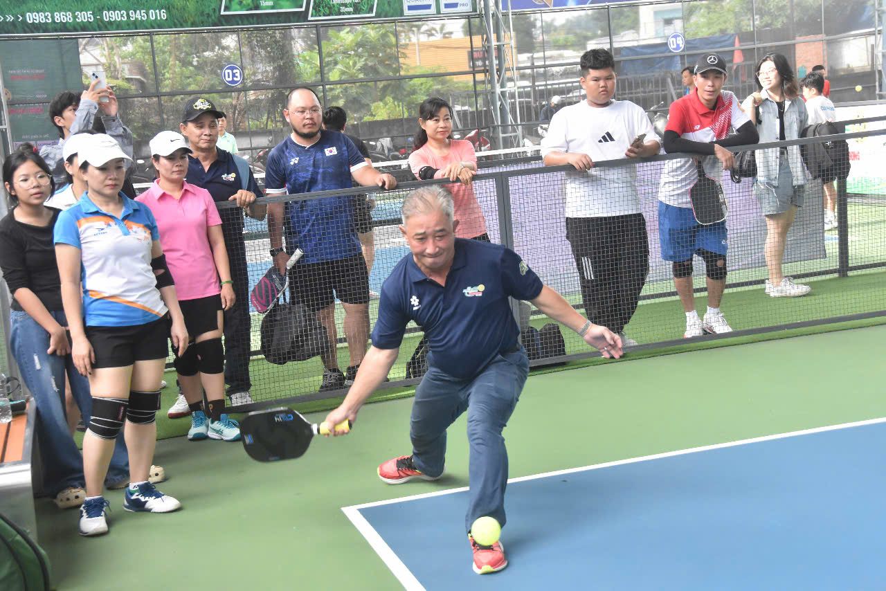 Giải Pickleball Báo Người Lao Động 2025: Tưng bừng khai mạc- Ảnh 3.