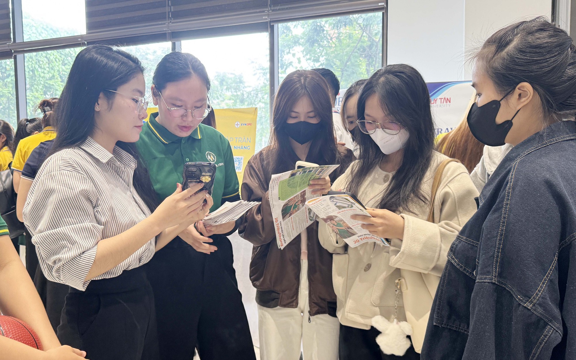 Hơn 2.000 cơ hội việc làm tại tuần lễ tuyển dụng của Đại học Duy Tân