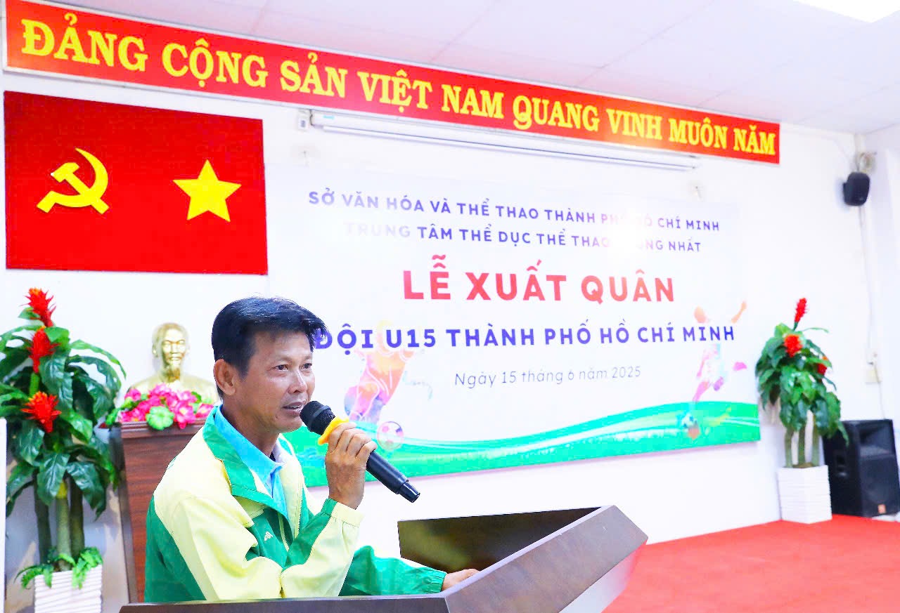 U15 TP HCM l&agrave;m lễ xuất qu&acirc;n- Ảnh 2.