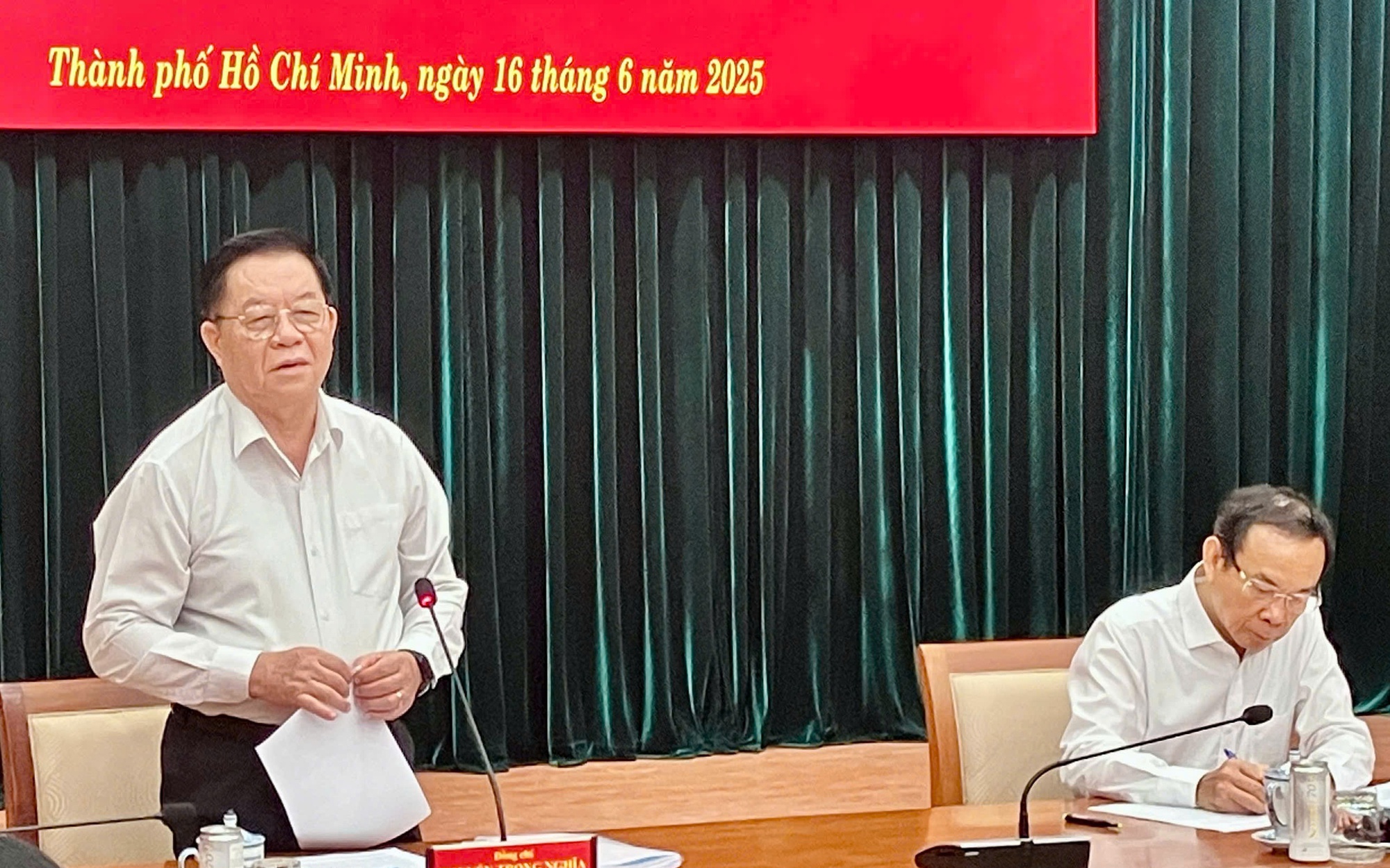 Trưởng Ban Tuyên giáo và Dân vận Trung ương làm việc với TP HCM