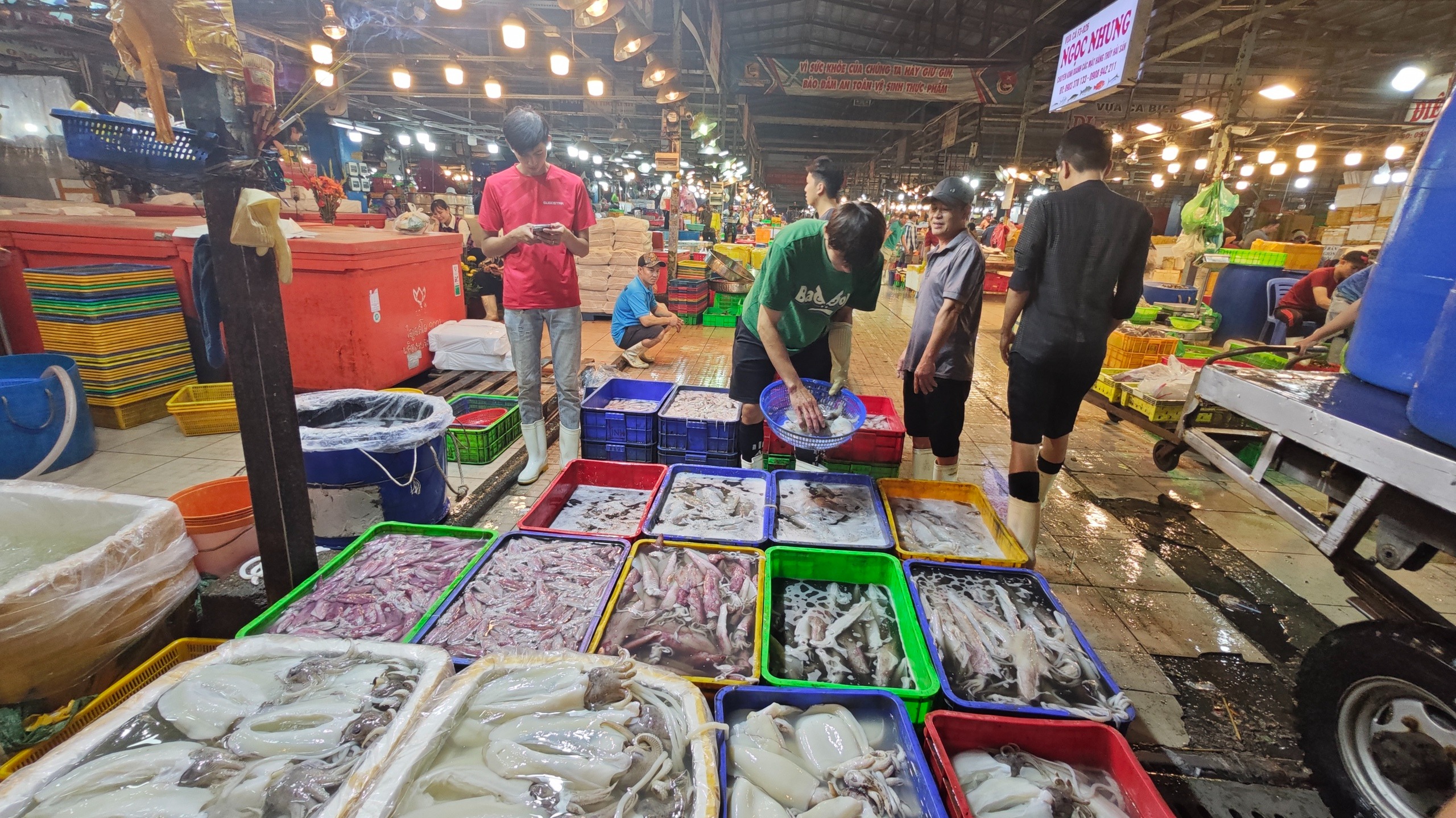 Bộ T&agrave;i ch&iacute;nh: C&oacute; hộ kinh doanh hải sản tươi sống đạt doanh thu gần 560 tỉ đồng- Ảnh 1.