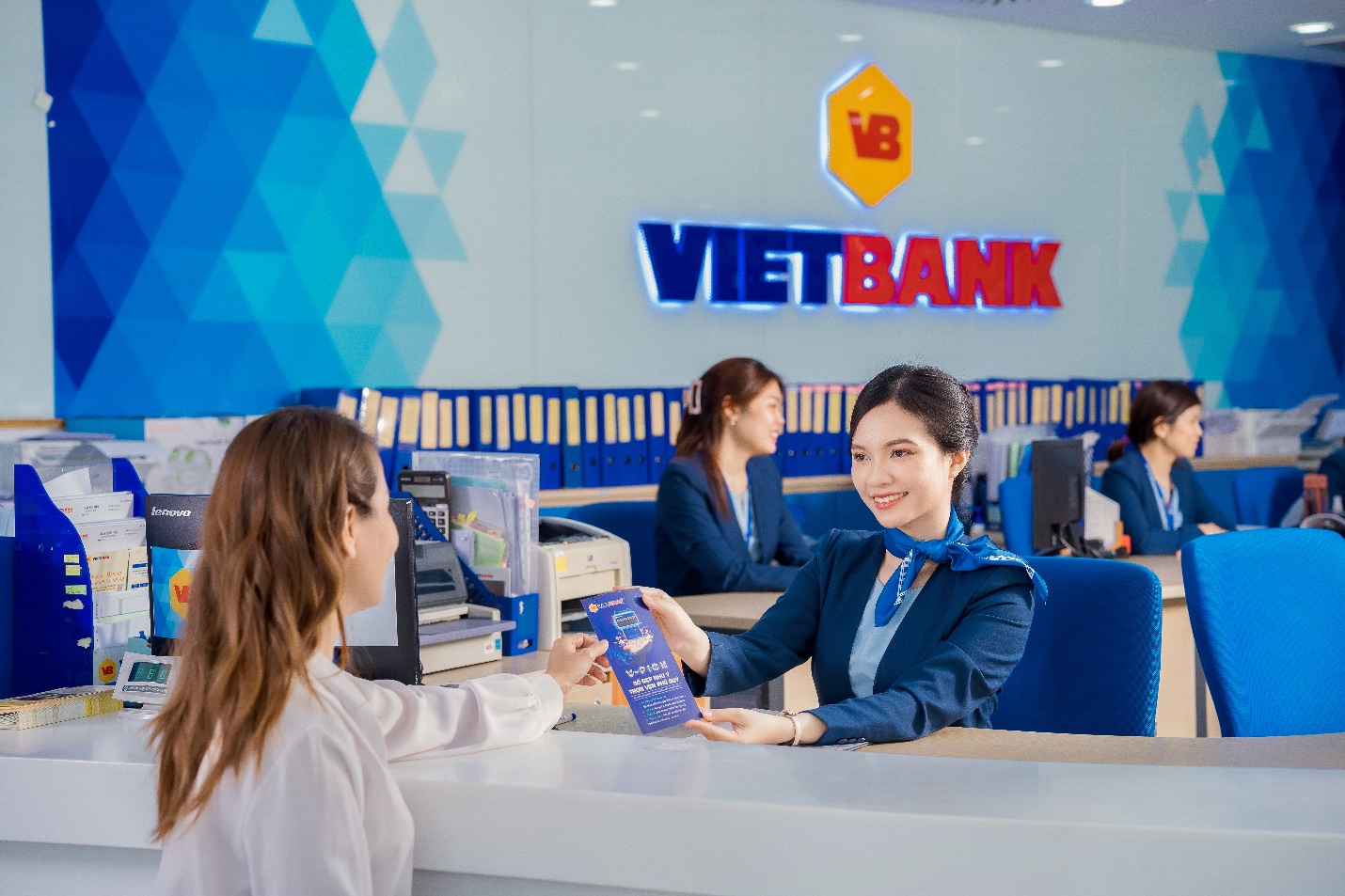 Vietbank triển khai gói vay 2.000 tỉ đồng, 0% lãi suất- Ảnh 2.