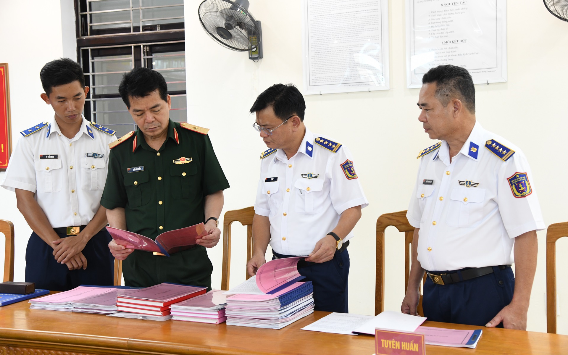 Tổng cục Chính trị kiểm tra tại Bộ tư lệnh Vùng Cảnh sát biển 2