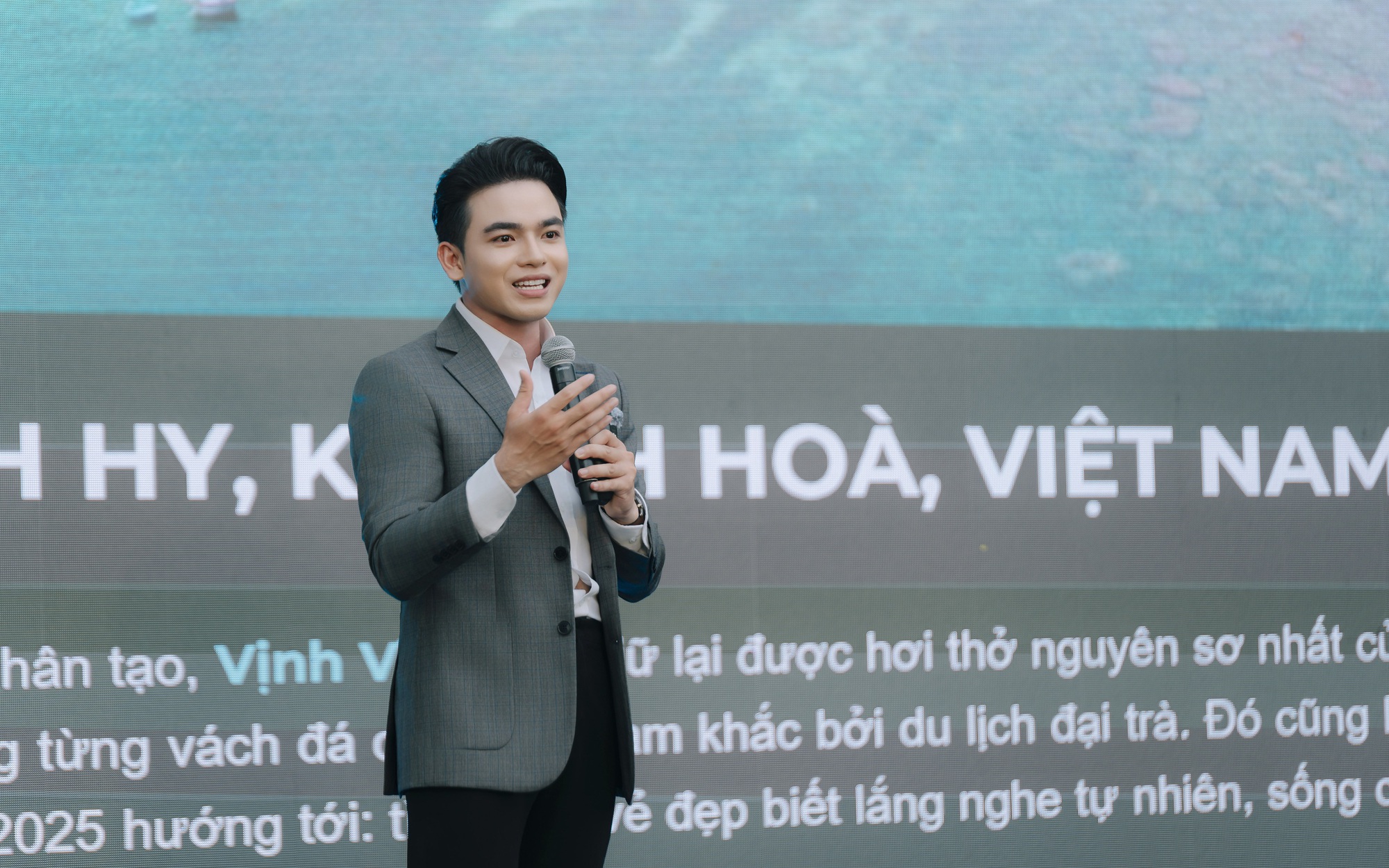 Vì sao MC Hải Triều được chọn làm tổng đạo diễn Hoa hậu Đại dương Việt Nam?