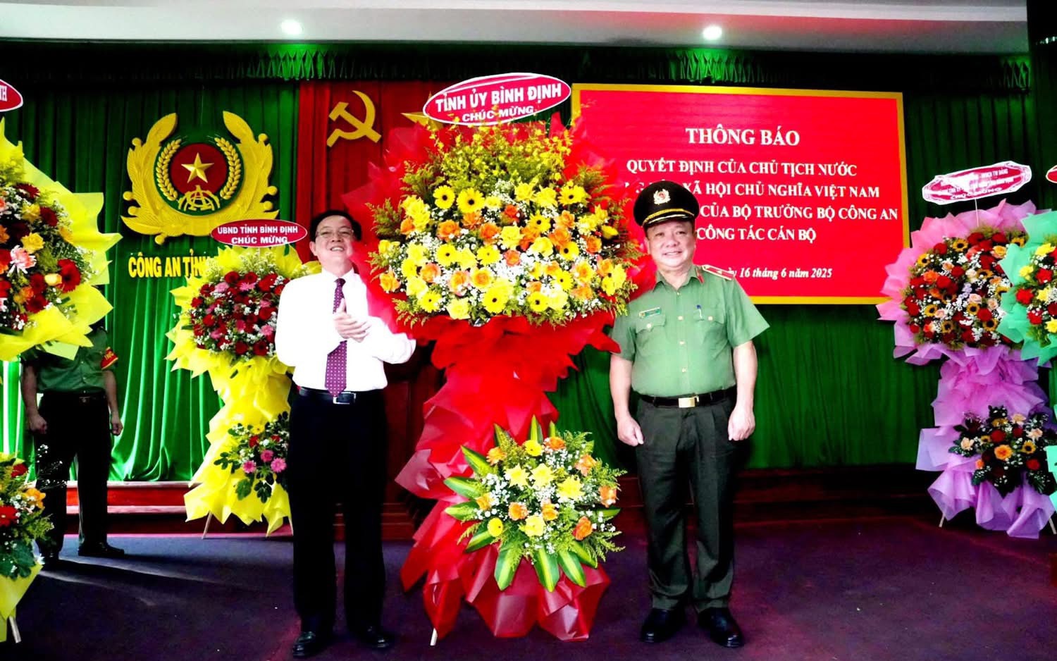 Giám đốc Công an tỉnh Bình Định được thăng hàm thiếu tướng