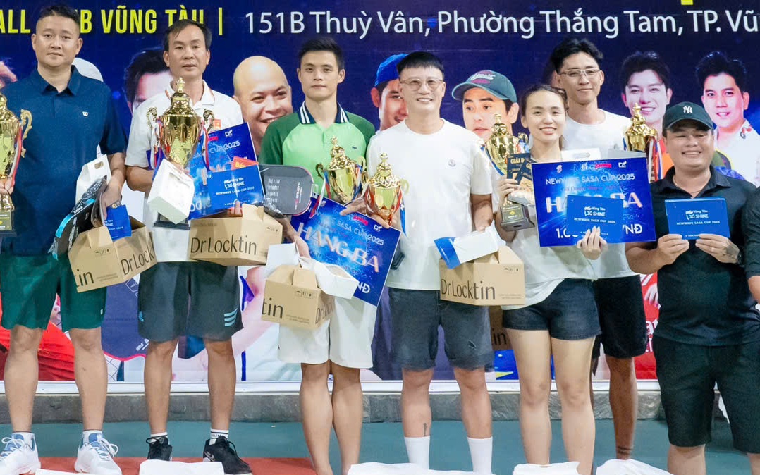 Ca sĩ Hoàng Bách, diễn viên Huy Khánh tỏa sáng ở Giải Pickleball Doanh nhân và Nghệ sĩ