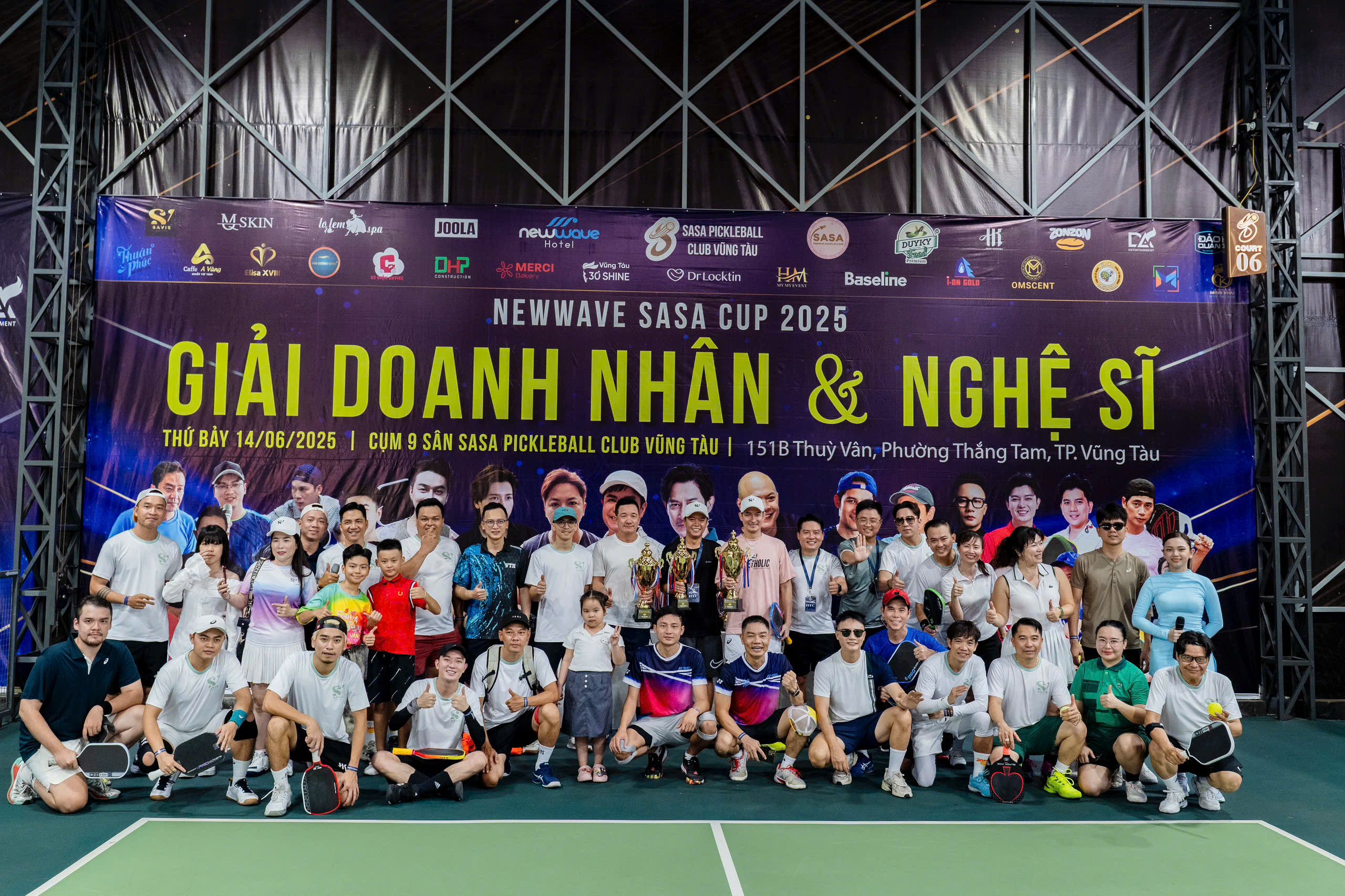 Ca sĩ Hoàng Bách, diễn viên Huy Khánh tỏa sáng ở Giải Pickleball Doanh nhân và Nghệ sĩ- Ảnh 1.